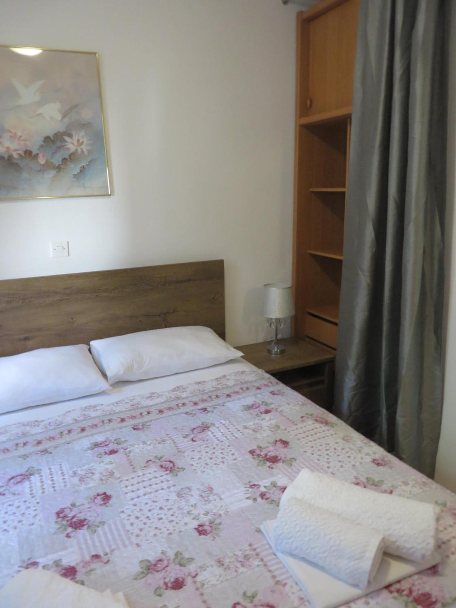 Soline Beach Apartments Biograd Na Moru Camera foto